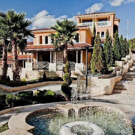 Üdülőközpont Elenite Premium 5*