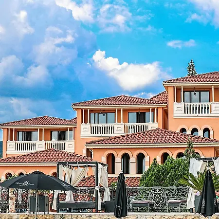 Üdülőközpont Elenite Premium 5*