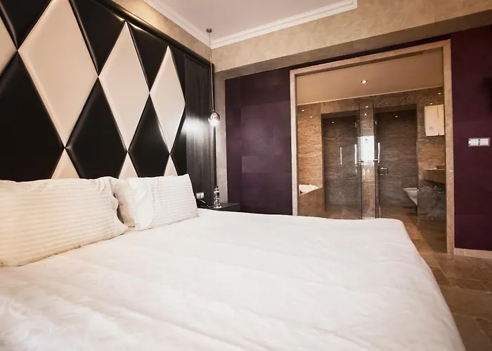 Resort Elenite Premium